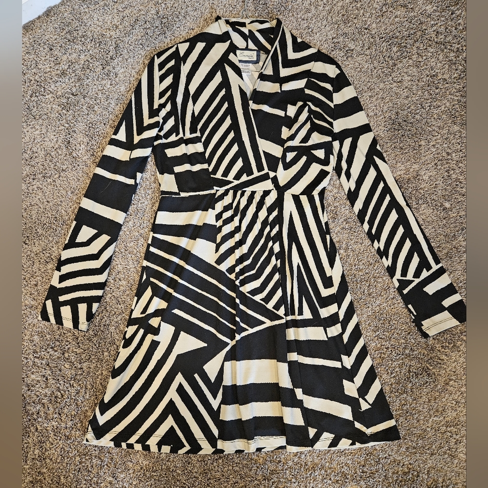🛍🐕 Emmelee for FC black & cream Striped Dress Medium